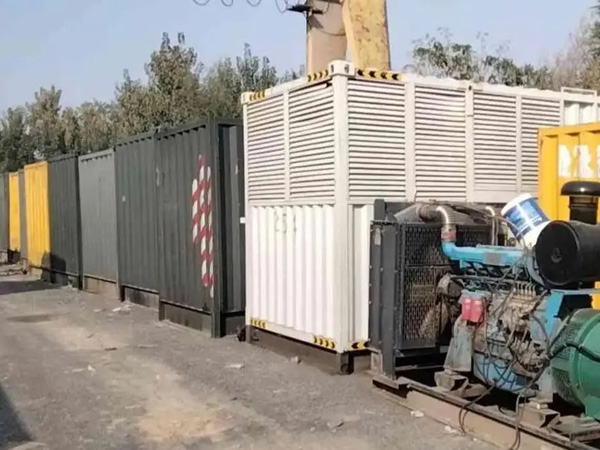 樟树200KW柴油发电机机组每小时油耗是多少?